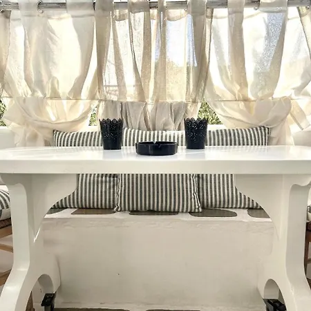 Ravel Boutique מלון דירות פארוס